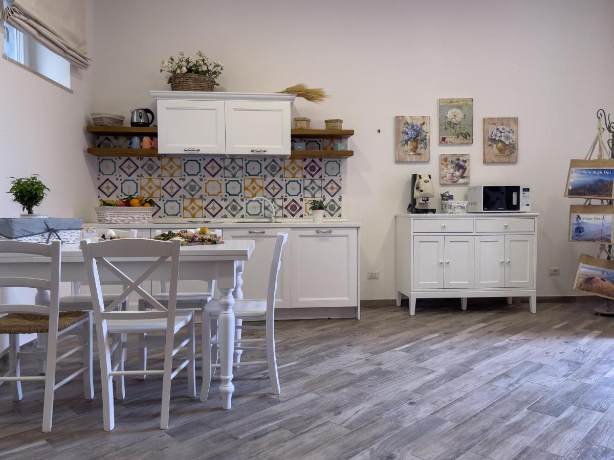 Appartamento Emma dimore Castellammare di Stabia Esterno foto